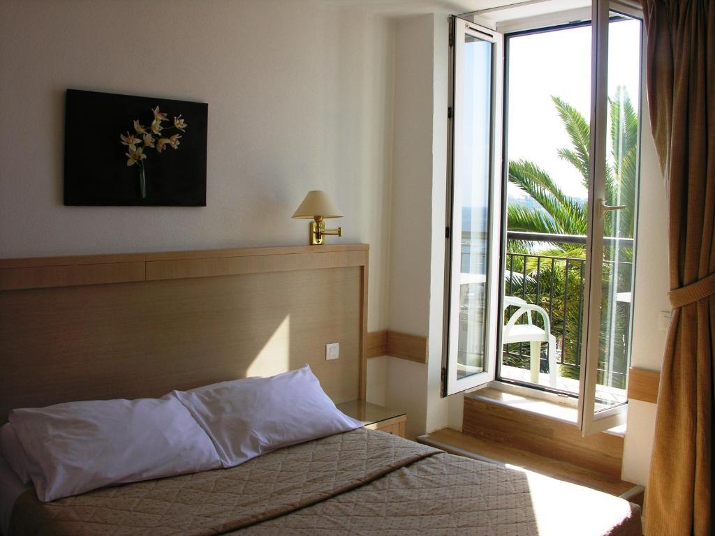 Hôtel La Flore Villefranche-sur-Mer Quarto foto